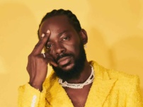 Adekunle Gold Awards ₦250,000 to First-Class Graduates 